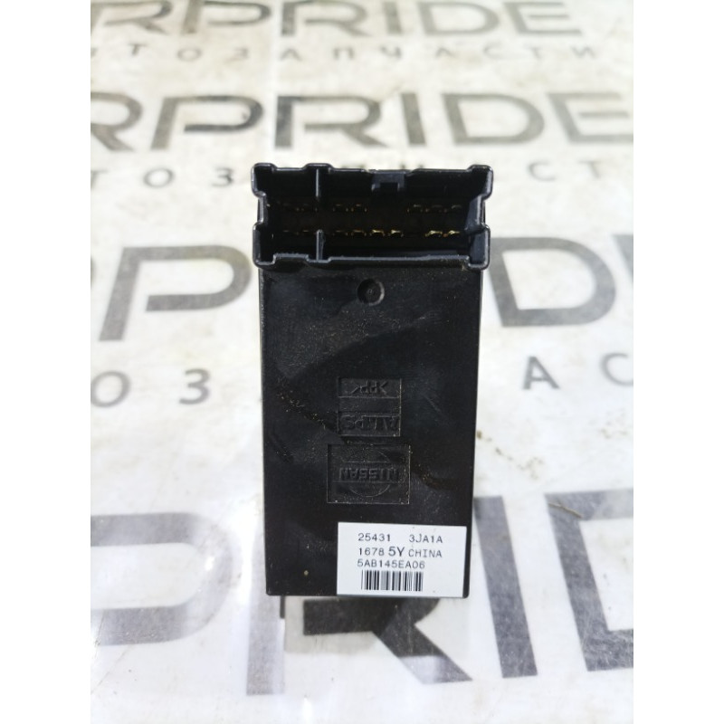 Кнопка стеклоподъемника (электрика / кнопки) Infiniti QX60 L50 2015 3.5 254313ja1a