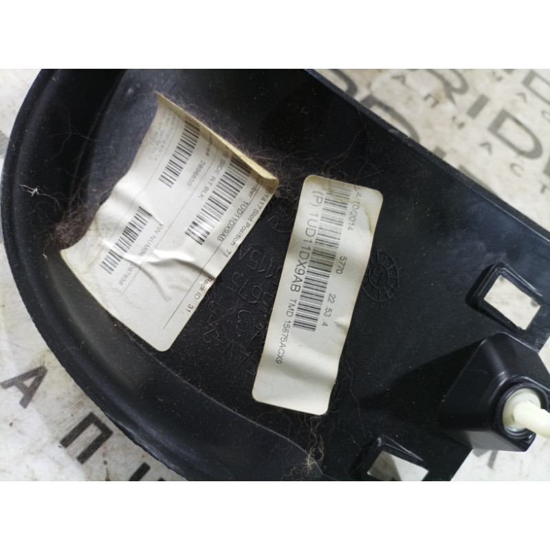 Обшивка крышки багажника (салон) Jeep Cherokee Trailhawk 2014 2.4 1ud11dx9ab