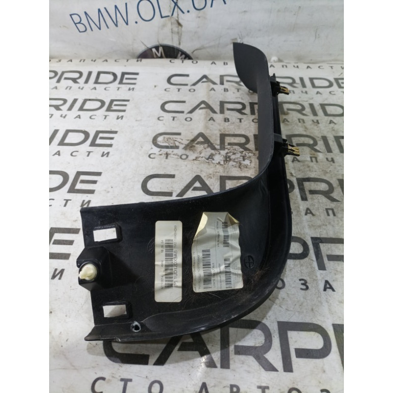 Обшивка крышки багажника (салон) Jeep Cherokee Trailhawk 2014 2.4 1ud12dx9ab