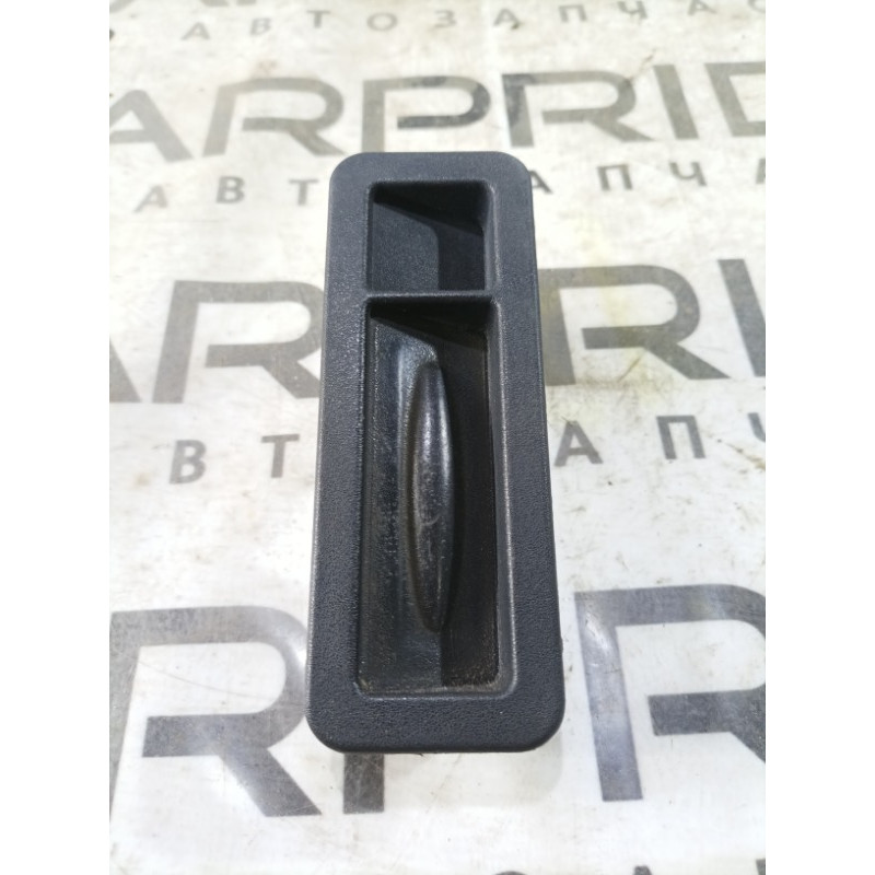 Кнопка открывания крышки багажника (электрика / кнопки) Jeep Cherokee Trailhawk 2014 2.4 68184314AA