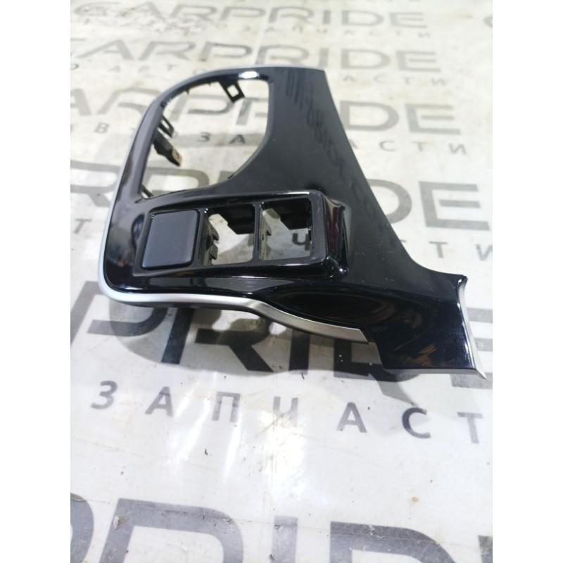 Декоративная накладка торпедо (салон) Mitsubishi Outlander GF 2017 2.4 8030a201