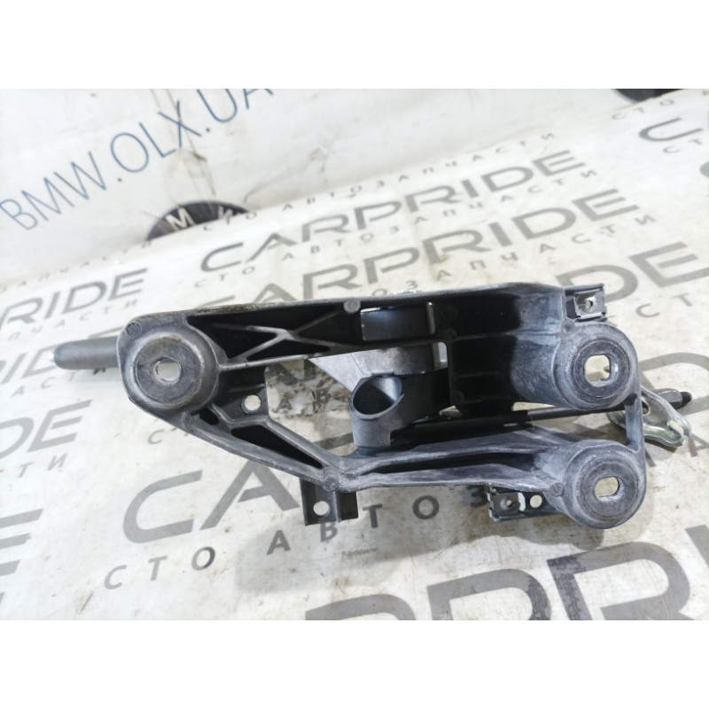 Ручка стояночного тормоза (тормозная система) Volkswagen Golf 1K 2.5 8j0711303a