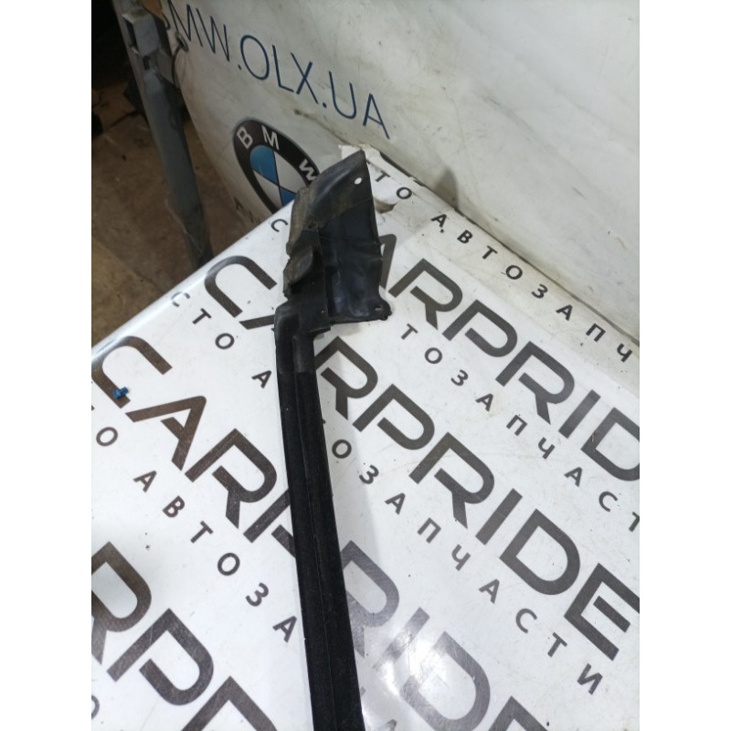 Молдинг стекла внутренний (наружные элементы кузова) Mini Cooper R53 S R53 2006 1.6 51337039866