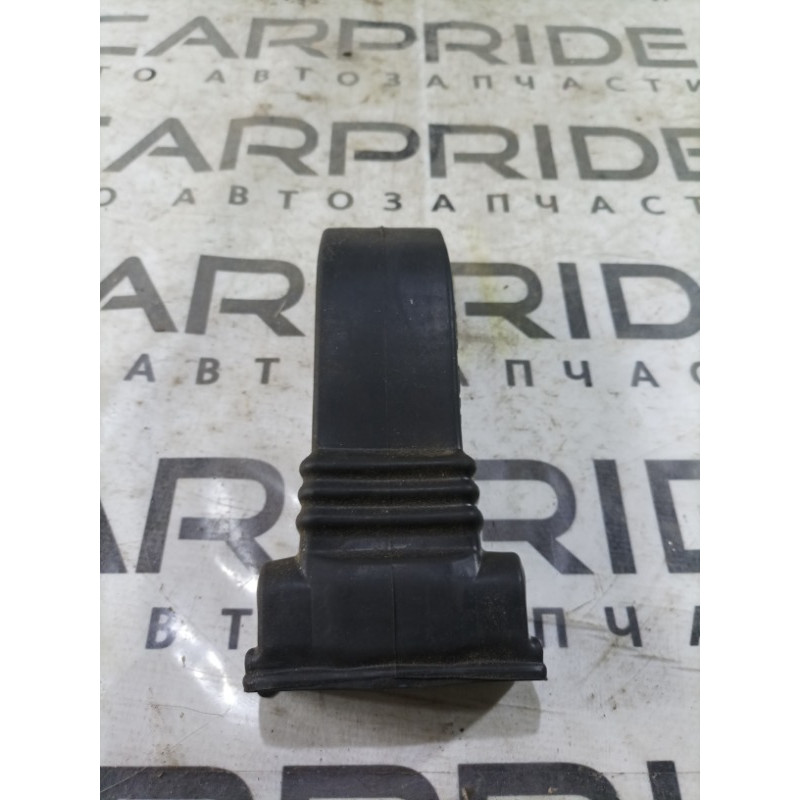 Пыльник (кузов и элементы) Audi A4 B8 8k0837267b