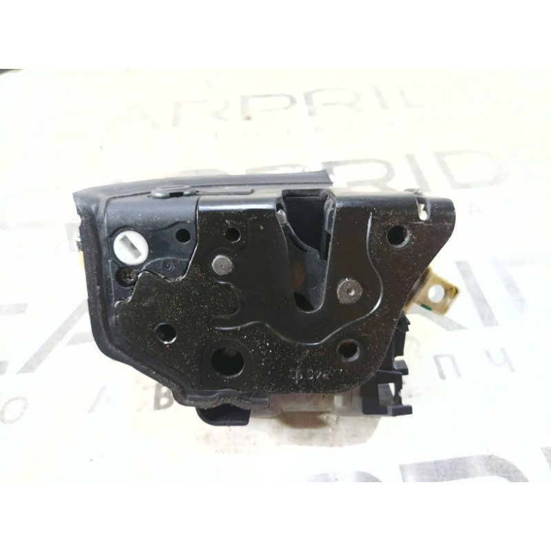 Замок двери (кузов и элементы) Audi A4 B8 8K0839015D