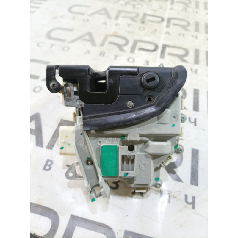 Замок двери (кузов и элементы) Audi A4 B8 8K0839015D