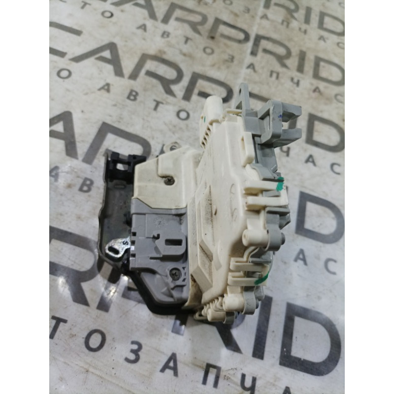 Замок двери (кузов и элементы) Audi A4 B8 8K0839015D