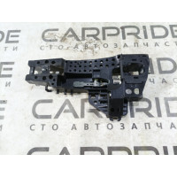 Кронштейн ручки двери