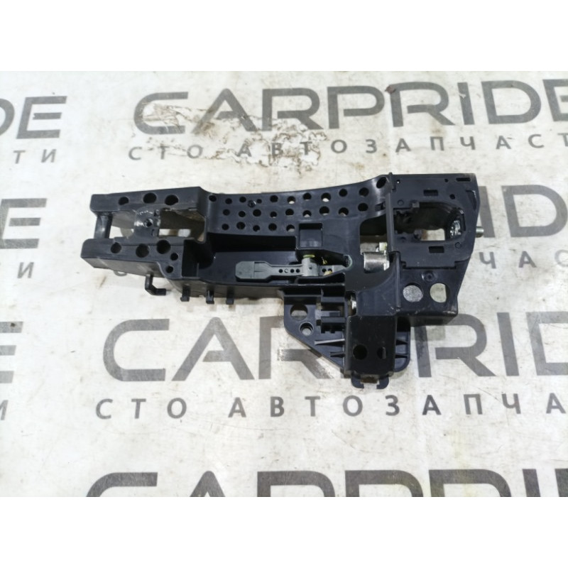 Кронштейн ручки двери (кузов и элементы) Audi A4 B8