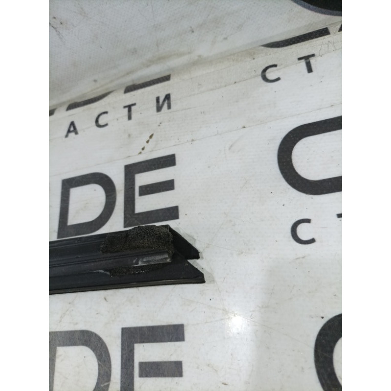 Молдинг стекла внутренний (наружные элементы кузова) FORD Focus MK3 2015 2.0 DM5Z-5821457-A