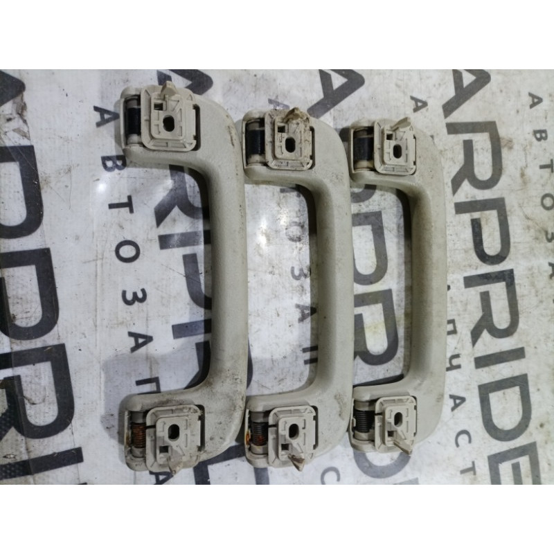 Ручка потолка (салон) Mitsubishi Outlander GF 2017 2.4 7610A111YA