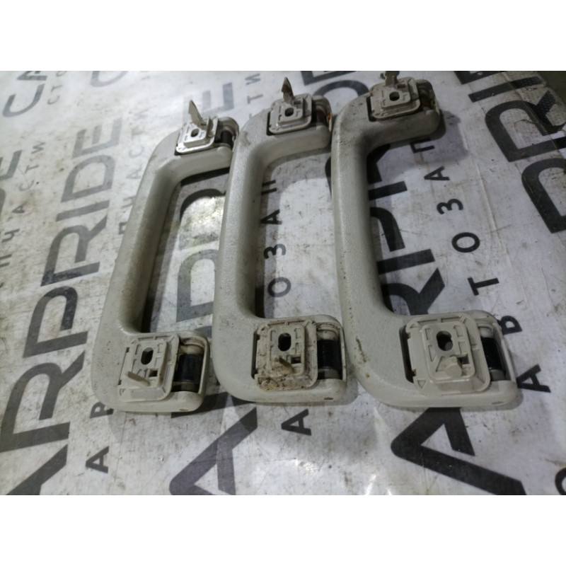 Ручка потолка (салон) Mitsubishi Outlander GF 2017 2.4 7610A111YA