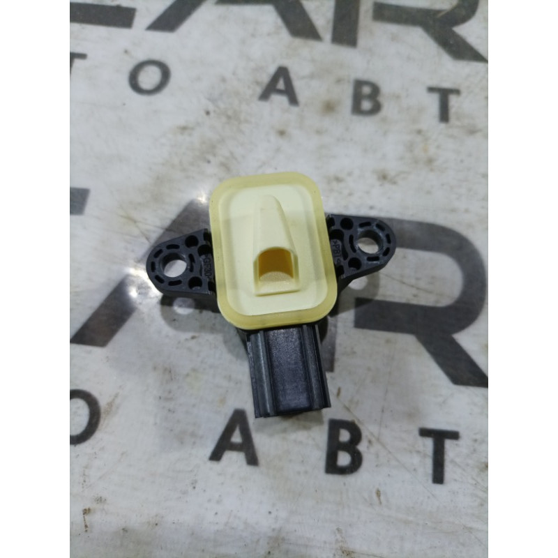 Датчик удара (электрика / датчики) FORD Focus MK3 2015 2.0 HM5Z14B345A