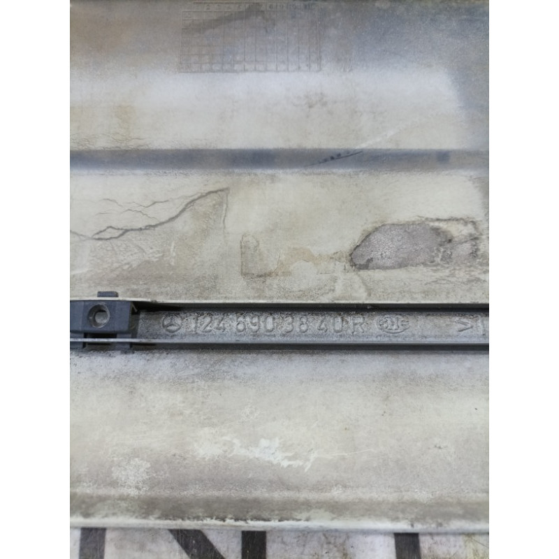 Молдинг крыла (кузов и элементы) Mercedes-Benz E-class W124 1990 3.2 1246903840r