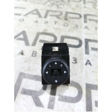 Кнопка регулировки зеркала