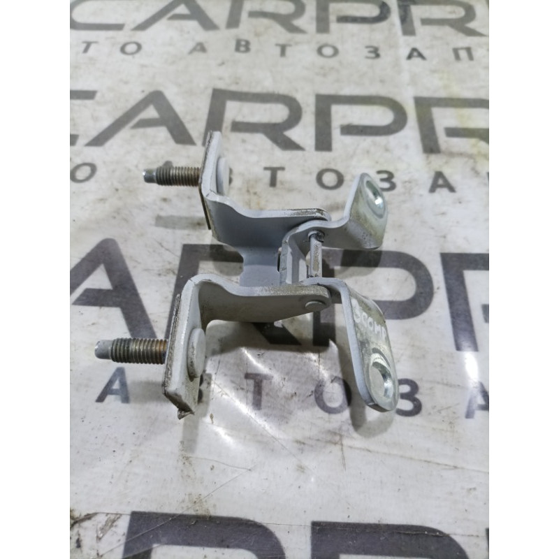 Петля багажника (кузов і елементи) Jeep Compass MK49 2011 2.4 4589530AA