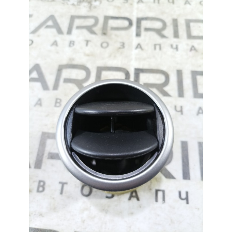 Дефлектор воздуховода (салон) Mazda 3 BK bp4kgm732