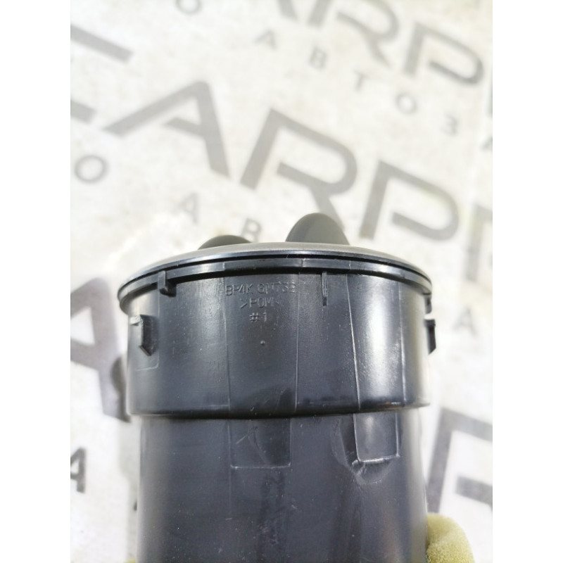 Дефлектор воздуховода (салон) Mazda 3 BK bp4kgm732