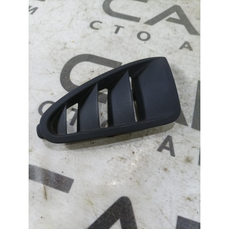 Дефлектор воздуховода (салон) Mazda 3 BK