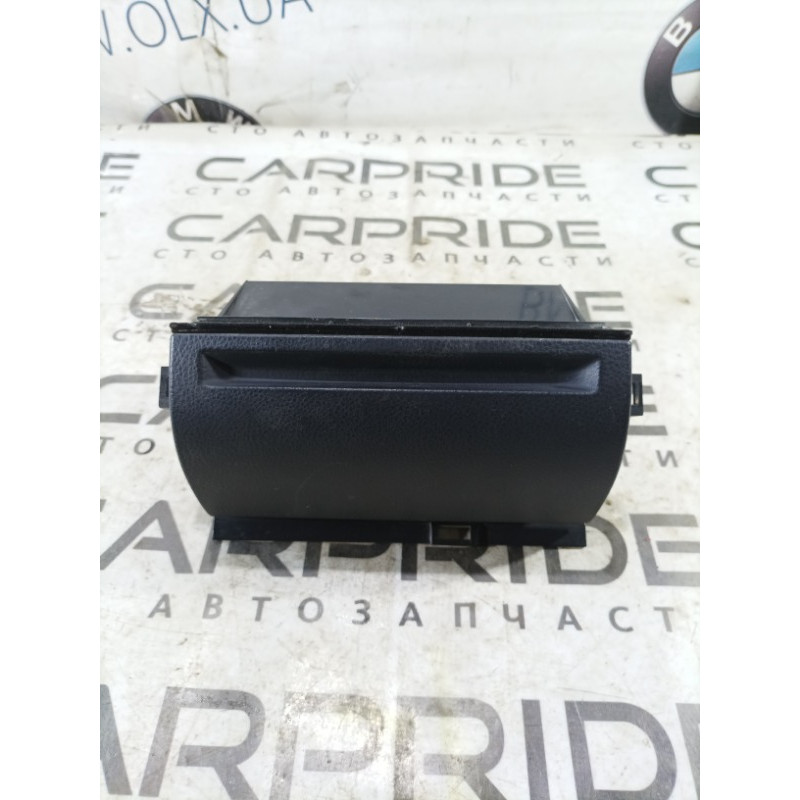 Бардачок центральной консоли (салон) Infiniti G35 V35