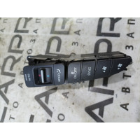 Панель управления климат-контролем