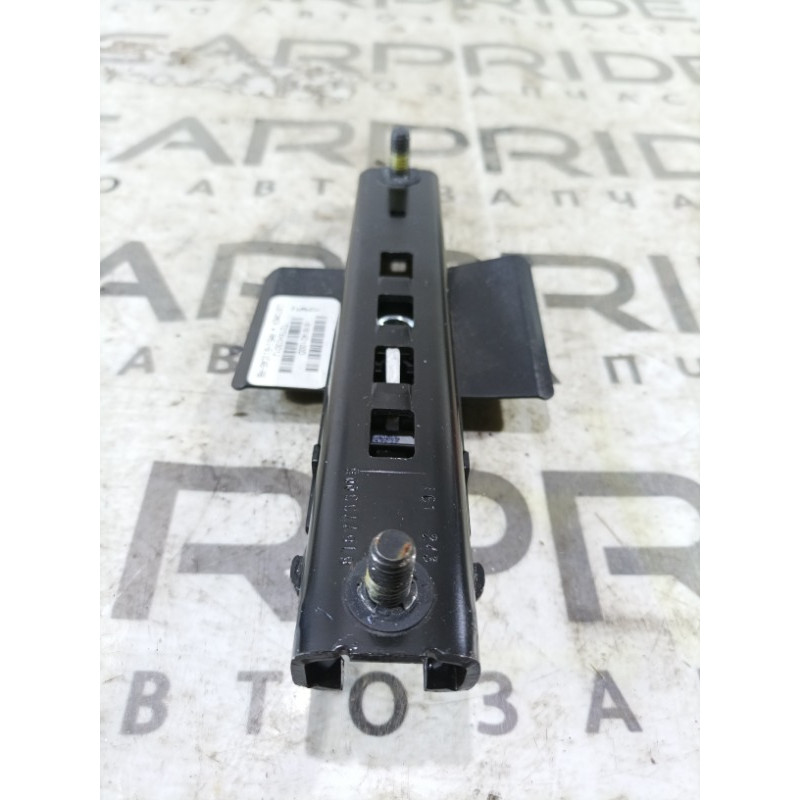 Кронштейн ремня безопасности (салон) FORD Focus MK3 2013 2.0 CV6Z54602B82A