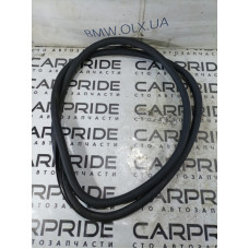 Уплотнитель проема двери