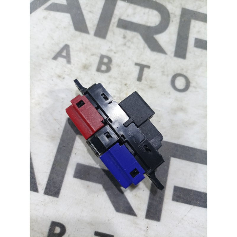 Кнопка экстренного вызова (электрика / кнопки) Subaru Forester SJ 2016 2.5