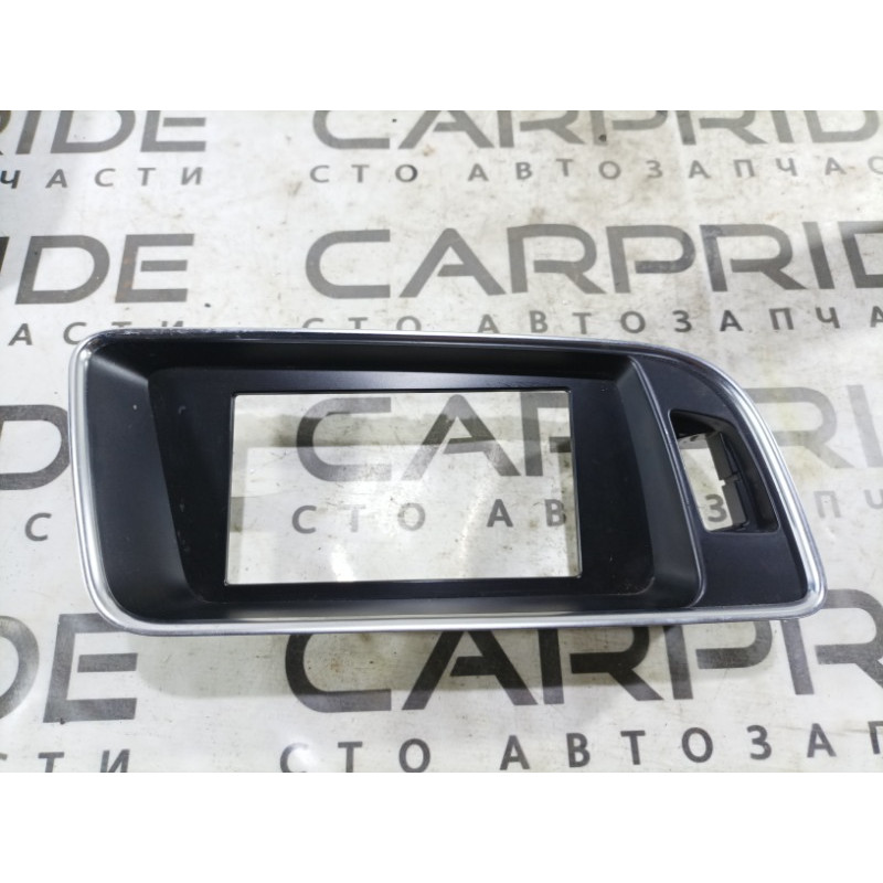 Рамка магнитофона (салон) Audi Q5 8R 8r1857186n
