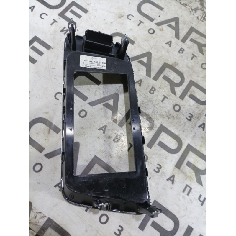 Рамка магнитофона (салон) Audi Q5 8R 8r1857186n