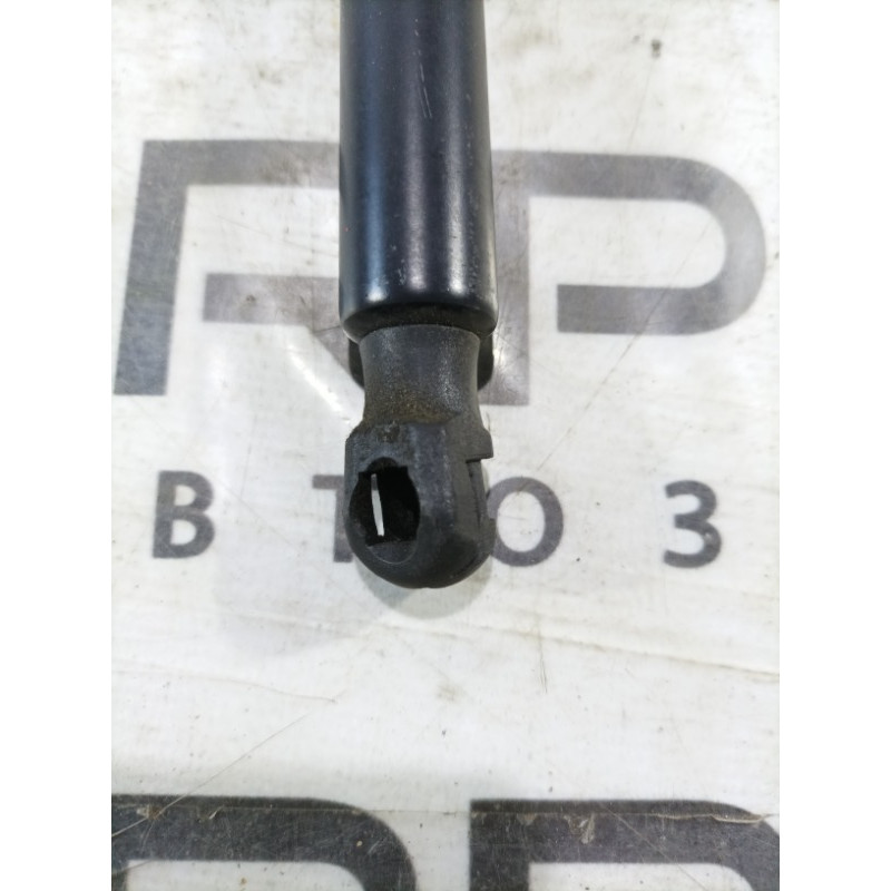 Амортизатор багажника (кузов и элементы) Jeep Compass MP 2018 2.4 68250004ac