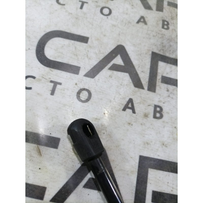 Амортизатор багажника (кузов и элементы) Jeep Compass MP 2018 2.4 68250004ac