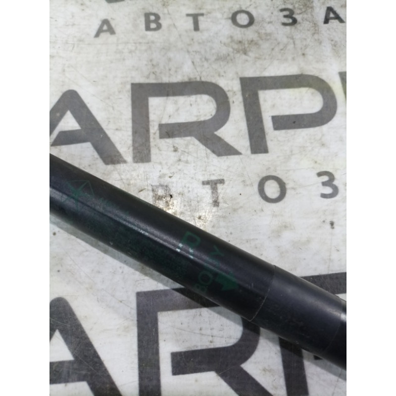 Амортизатор багажника (кузов и элементы) Jeep Compass MP 2018 2.4 68250004ac