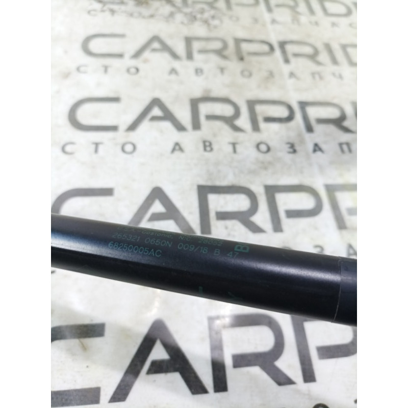 Амортизатор багажника (кузов и элементы) Jeep Compass MP 2018 2.4 68250005ac