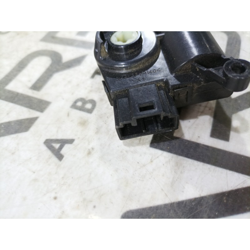 Привод заслонки отопителя (отопление и кондиционирование) Dodge Durango WD 2015 5.7 HEMi 68224197AA