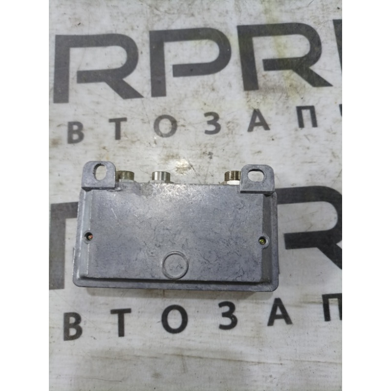 Блок управления антенной (электрика / блок управления) Mercedes-Benz E-class W124 1990 3.2 822932-011