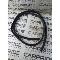 Уплотнитель проема двери