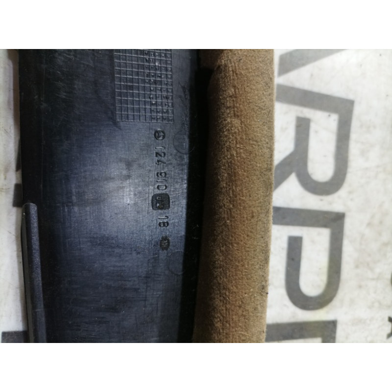 Накладка центральной консоли (салон) Mercedes-Benz E-class W124 1990 3.2 1249101218