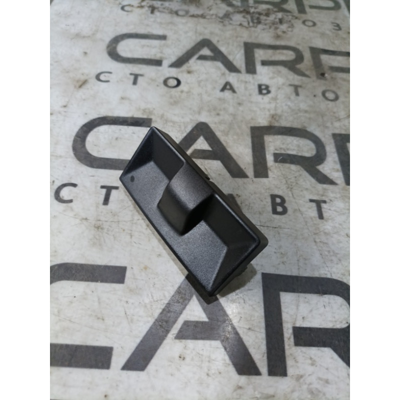 Заглушка (салон) Volkswagen Golf 1K 2.5 1k0919068