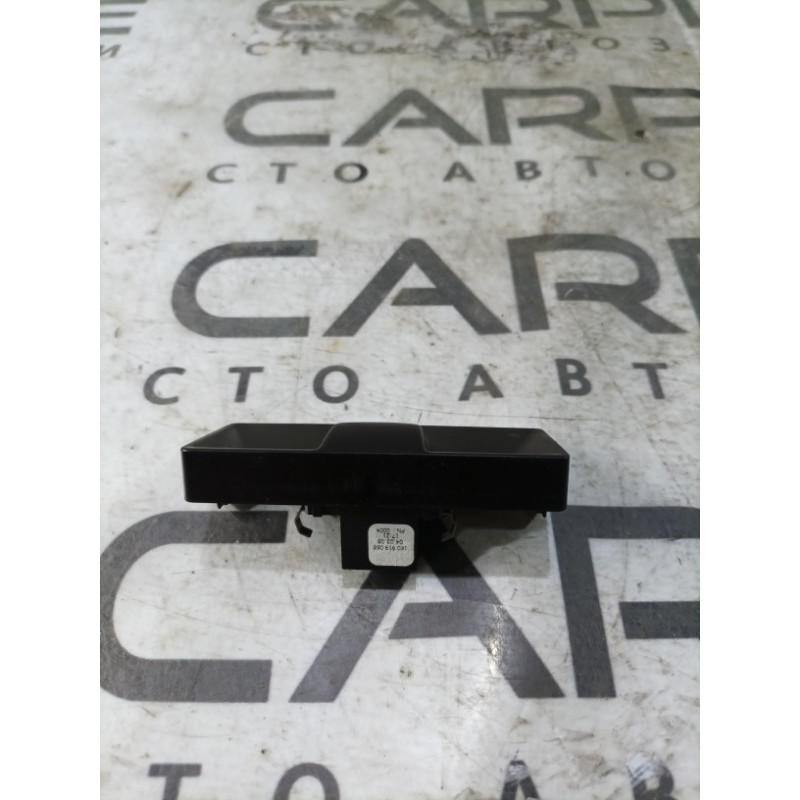 Заглушка (салон) Volkswagen Golf 1K 2.5 1k0919068