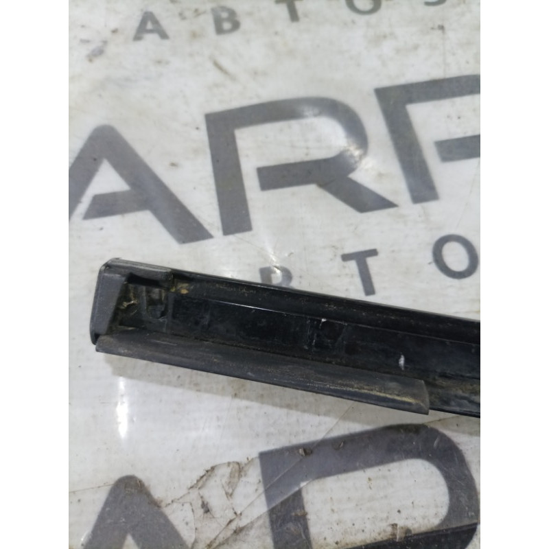 Молдинг стекла (кузов и элементы) Mercedes-Benz E-class W211 2008 3.5 A2116900580