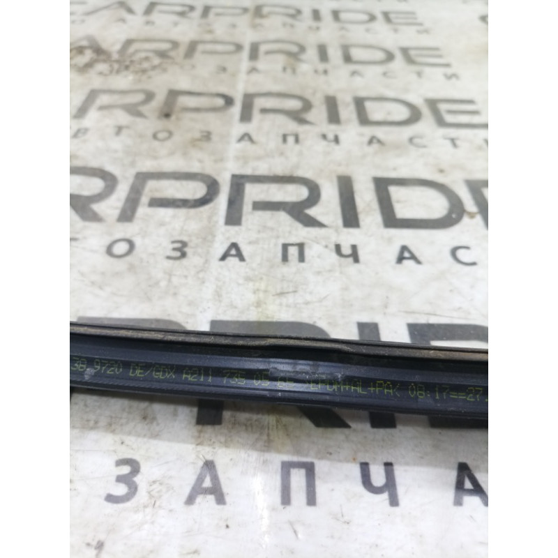 Уплотнитель стекла двери (кузов и элементы) Mercedes-Benz E-class W211 2008 3.5 a2117350565