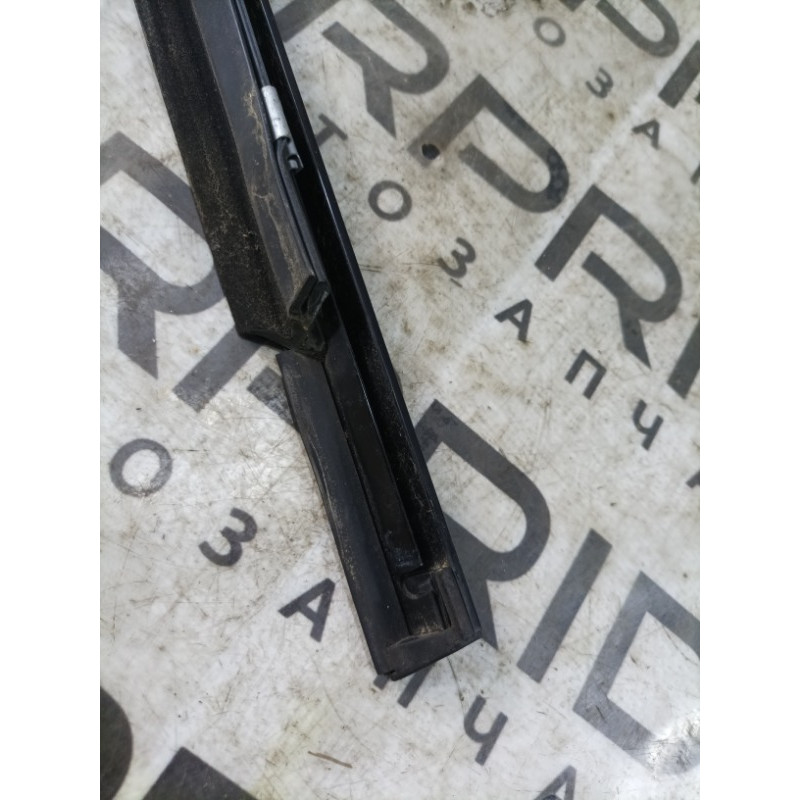 Молдинг стекла (кузов и элементы) Mercedes-Benz E-class W211 2008 3.5 a2227250565