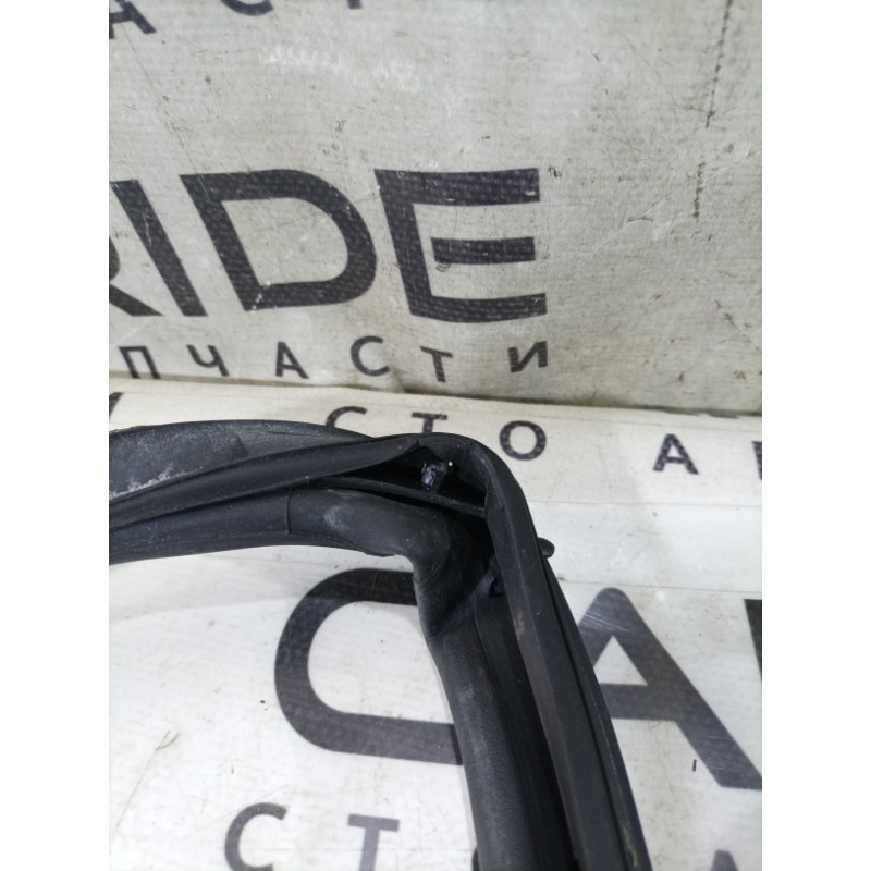 Ущільнювач дверей (кузов і елементи) Mercedes-Benz C-class W203 2007 3.0 a2037371530