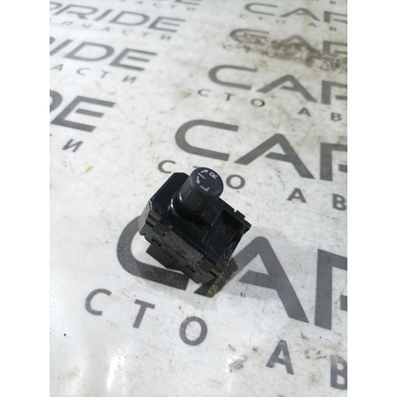 Кнопка регулировки зеркала (электрика / кнопки) Subaru Forester SJ 2016 2.5 83061fj010