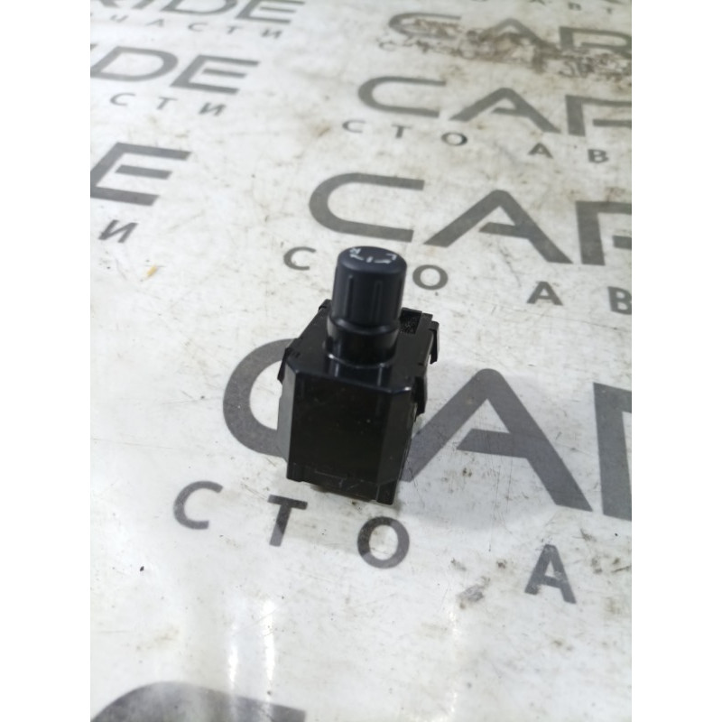 Кнопка регулировки зеркала (электрика / кнопки) Subaru Forester SJ 2016 2.5 83061fj010