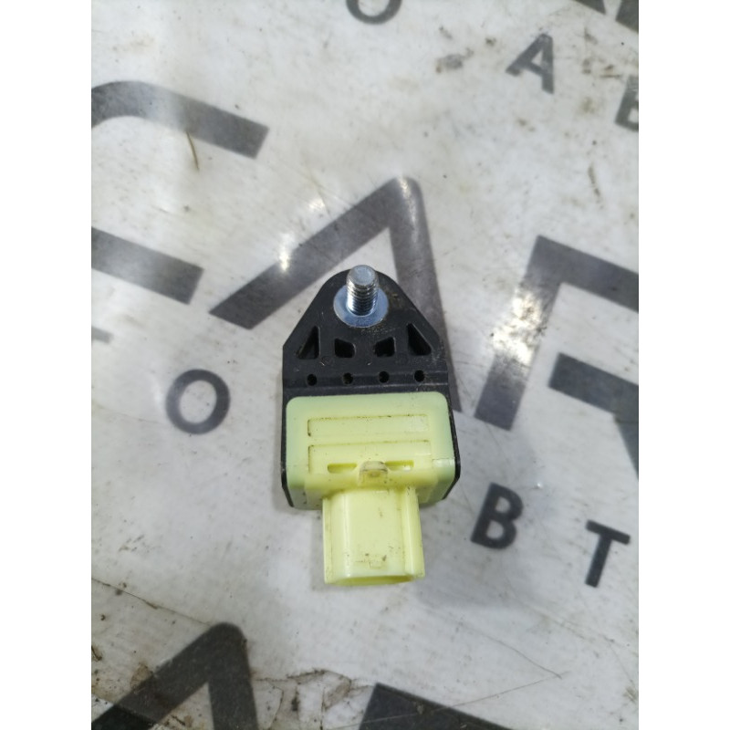 Датчик удара (электрика / датчики) Subaru Forester SJ 2016 2.5 98237sg010