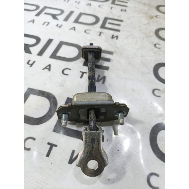 Ограничитель двери (кузов и элементы) Subaru Forester SJ 2016 2.5 61124SG005