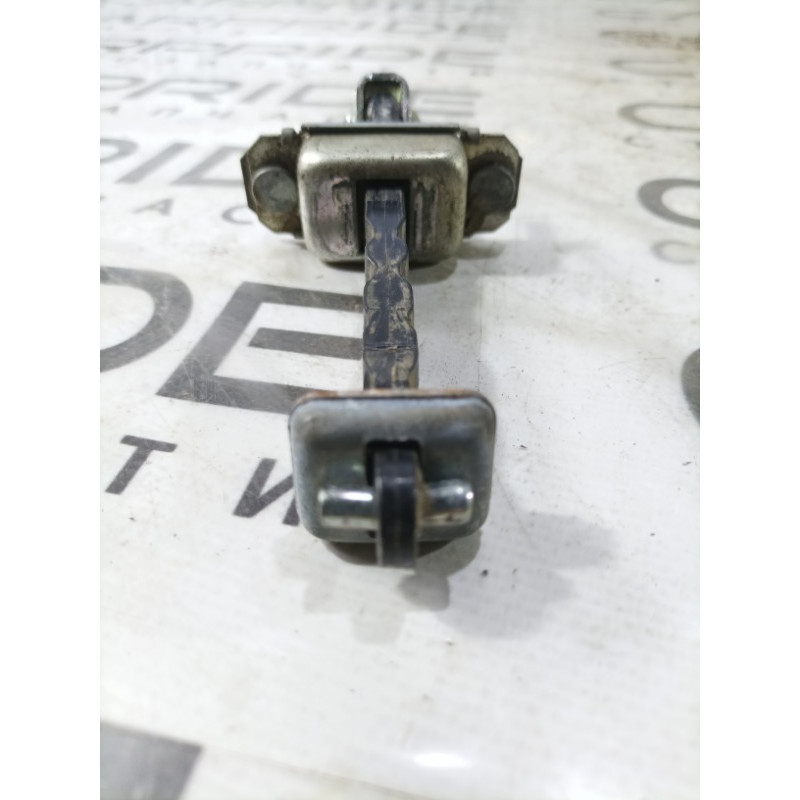 Ограничитель двери (кузов и элементы) Subaru Forester SJ 2016 2.5 61124SG005