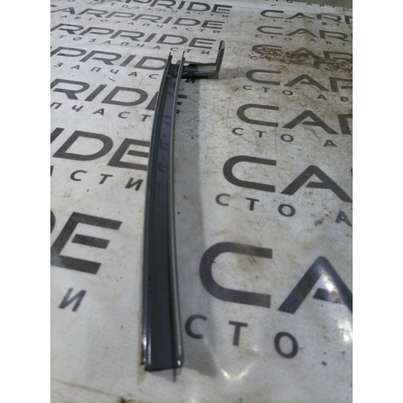 Направляющая стекла двери (кузов и элементы) Subaru Forester SJ 2016 2.5 61240SG111